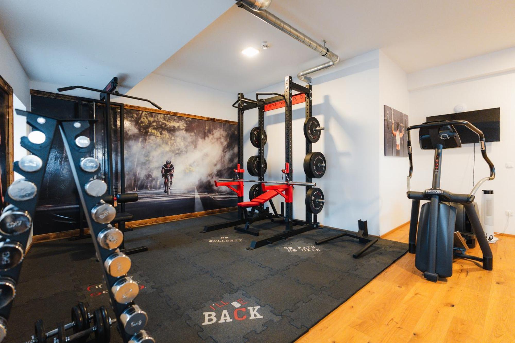 Arvia Living - In Altmuenster, Zentrale Lage, 7 Min Gehweg Zum Traunsee, Balkon, Kueche, Gratis Parkplatz & Wlan Appartement *